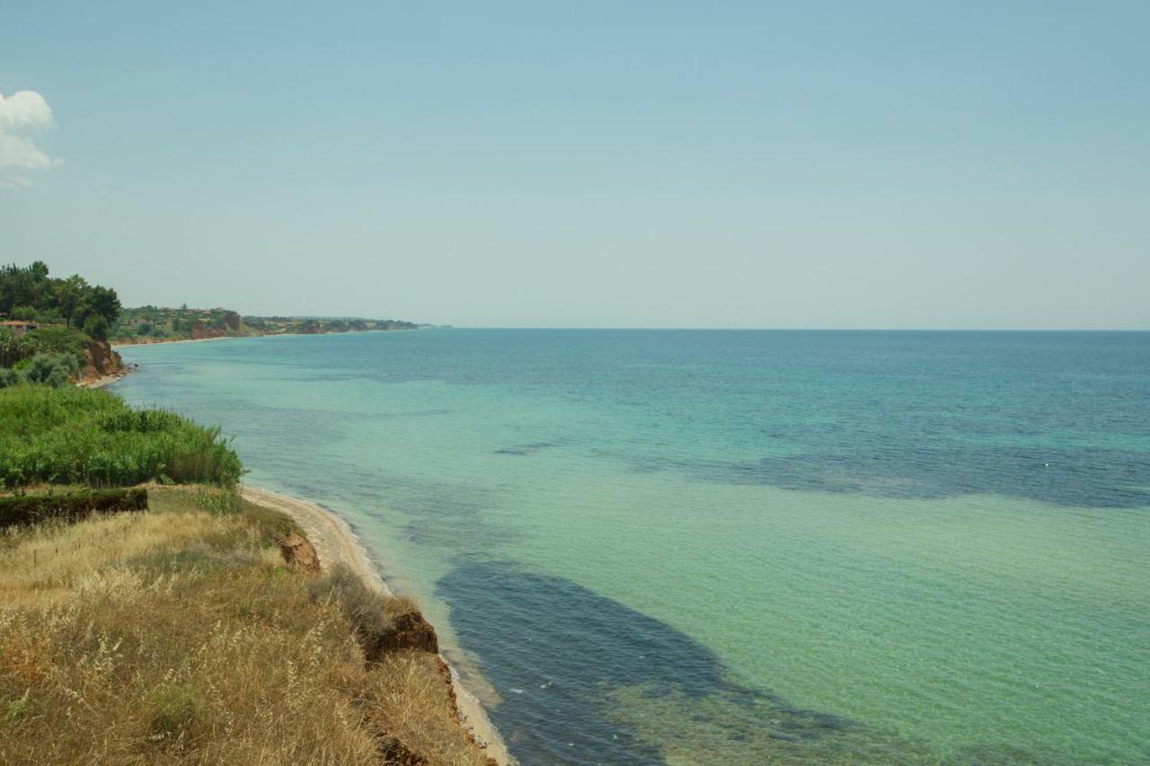 Cliff Beach House Nea Moudania Exterior foto