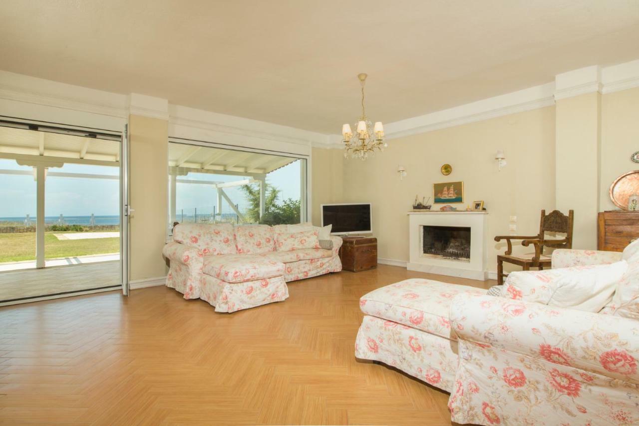 Cliff Beach House Nea Moudania Exterior foto