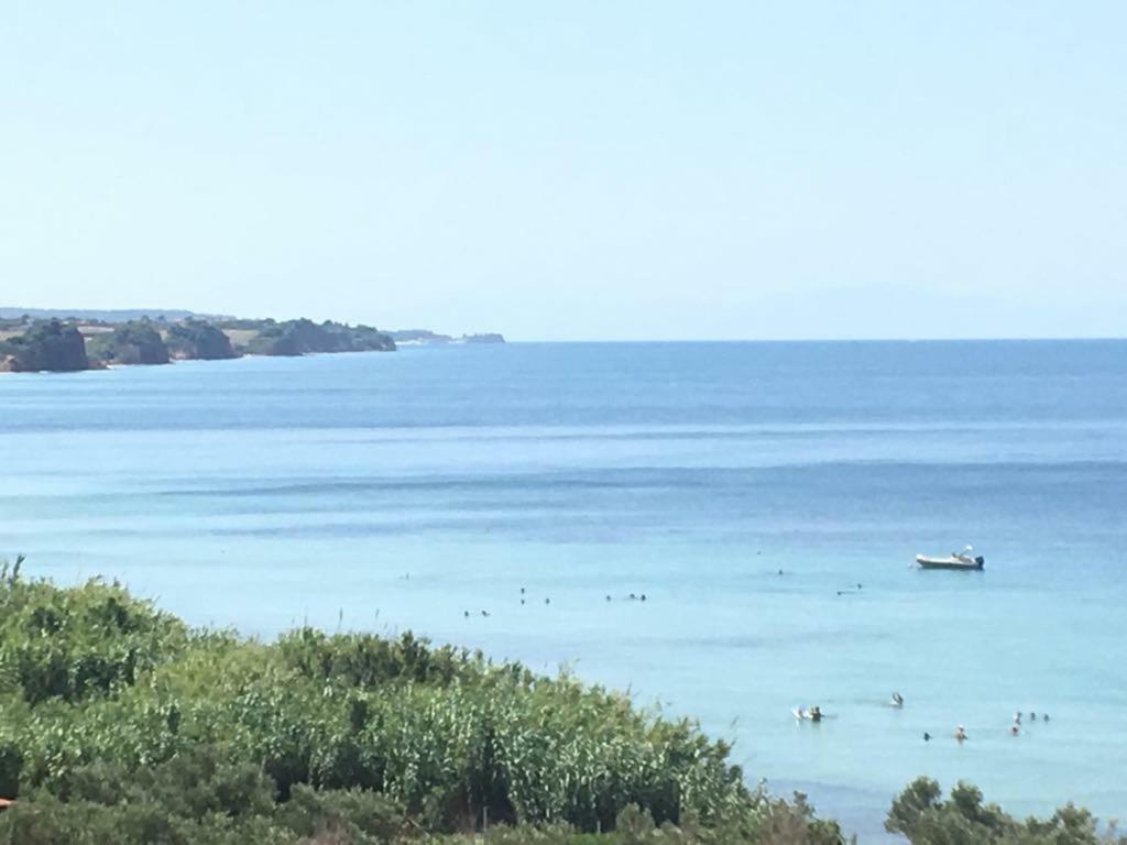Cliff Beach House Nea Moudania Exterior foto